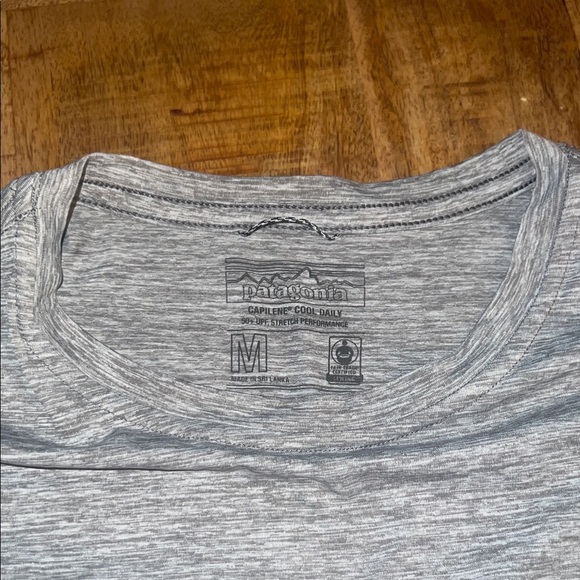 Patagonia Men's Heather Gray Long Sleeve Tee - Picture 3 of 3